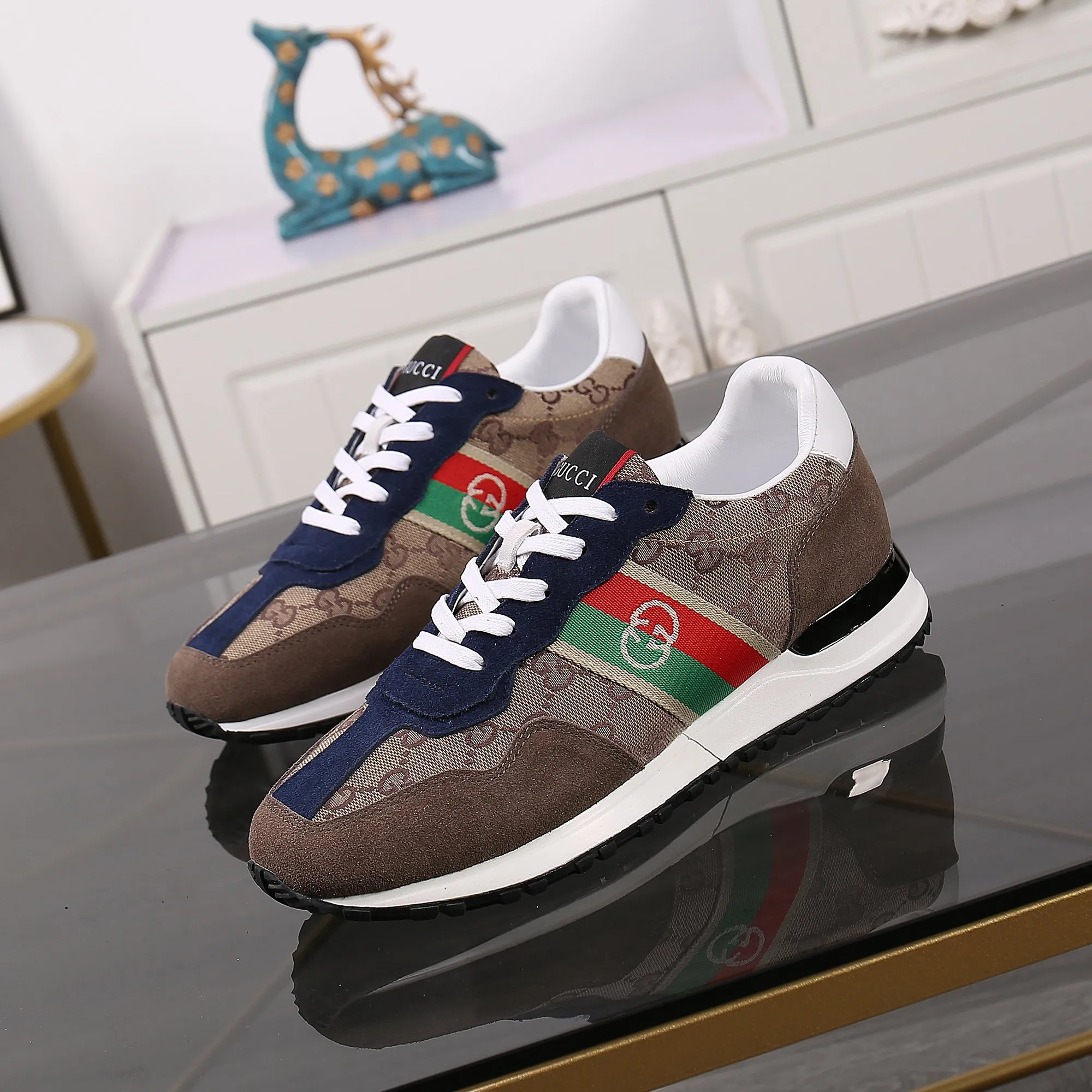 Factory price: 400💰New model is here again! [Gucci Sports Men's Shoes] Gucci fashionable casual men's shoes🇨🇳Original 1:1 mold, new model debuts first💯Not high-profile but avant-garde, simple, low-key and fashionable, super versatile style🌿Made of original cowhide➕Sheepskin lining🎋The version is comfortable on the feet, first-class workmanship🍍Number: 38-44, customized 45